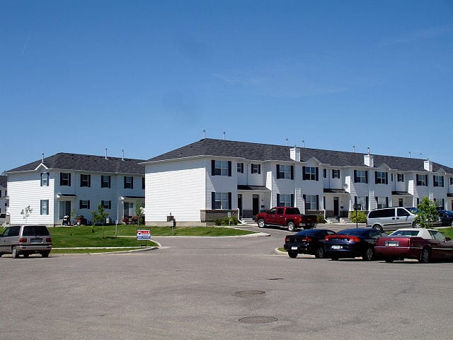 lakewood_condos